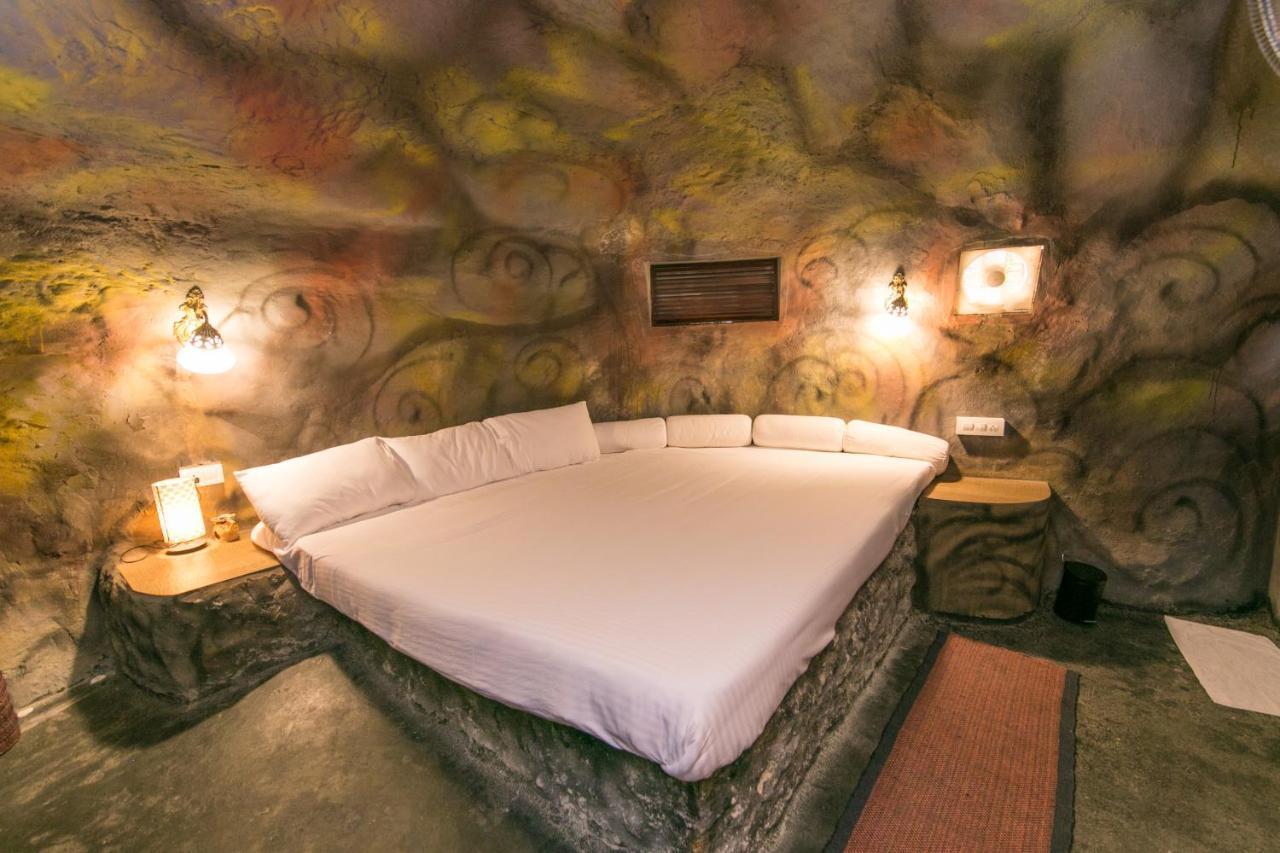 Rockville Hotel Szultán Bathery Kültér fotó