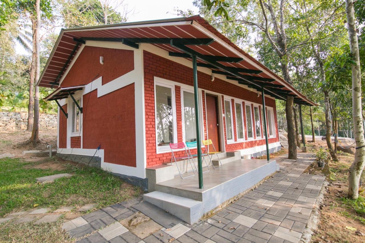 Rockville Hotel Szultán Bathery Kültér fotó